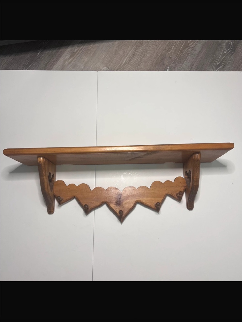 Vintage 90s Classic Wooden Heart Wall Shelf with Decorative Pegs - Brown
